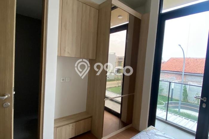 Rumah Strategis Modern Lb 70m2 di BSD, Tangerang Selatan Rumah Strategis Modern Lb 70m2 di BSD, Tangerang Selatan