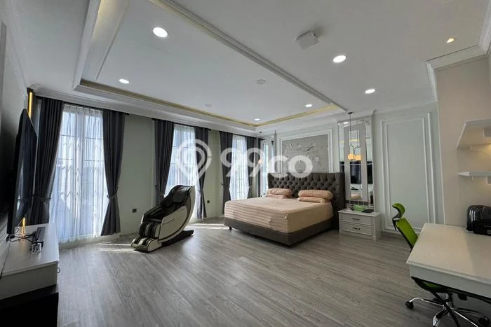 Ready to Use! Luxury House LT 391m2 Desain Modern di Alam Sutera Ready to Use! Luxury House LT 391m2 Desain Modern di Alam Sutera