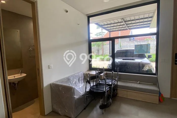 Rumah Strategis Modern Lb 70m2 di BSD, Tangerang Selatan Rumah Strategis Modern Lb 70m2 di BSD, Tangerang Selatan