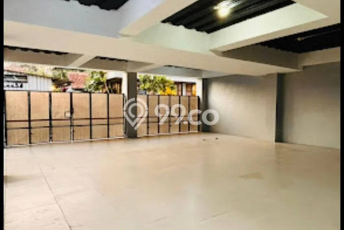 Ready to Use! Luxury House LT 150m2 Desain Modern di Maguwoharjo Ready to Use! Luxury House LT 150m2 Desain Modern di Maguwoharjo