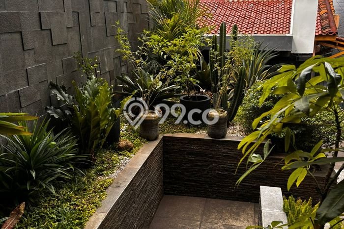 Dijual Rumah Premium dengan Fasilitas Sekitar Lengkap di Kebon Jeruk, Jakarta Barat Dijual Rumah Premium dengan Fasilitas Sekitar Lengkap di Kebon Jeruk, Jakarta Barat