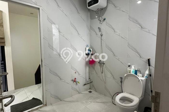 Rumah Strategis di Cikupa, 3 KT, Lingkungan Nyaman, LT 54m2m² LB 124m2m² Rumah Strategis di Cikupa, 3 KT, Lingkungan Nyaman, LT 54m2m² LB 124m2m²