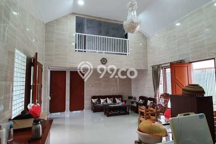 Vila Kawasan Cicurug, Dimensi 924m², Akses ke transportasi umum Vila Kawasan Cicurug, Dimensi 924m², Akses ke transportasi umum