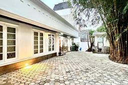 For Sale Rumah Mewah Exclusive di Tebet, Jakarta Selatan For Sale Rumah Mewah Exclusive di Tebet, Jakarta Selatan