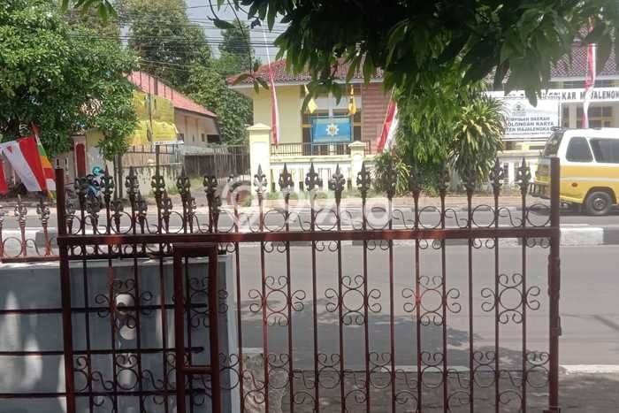 Rumah Modern di Majalengka Kota, Majalengka, LT 408m² LB 180m² Rumah Modern di Majalengka Kota, Majalengka, LT 408m² LB 180m²