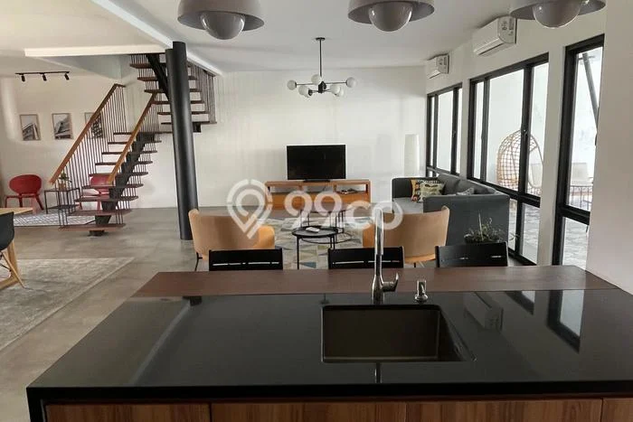 Rumah Luxury Modern Tanpa Renovasi di Cipete Jakarta Selatan Rumah Luxury Modern Tanpa Renovasi di Cipete Jakarta Selatan