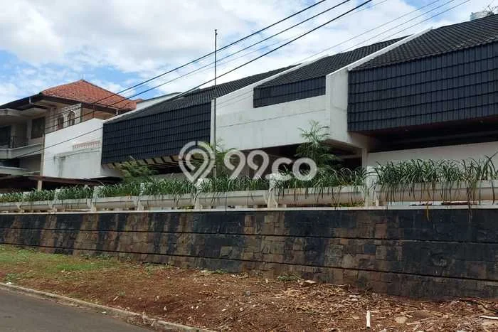 Hunian Mewah LB 588m2 Siap Pakai Desain Elegan di Pondok Indah, Jakarta Selatan Hunian Mewah LB 588m2 Siap Pakai Desain Elegan di Pondok Indah, Jakarta Selatan