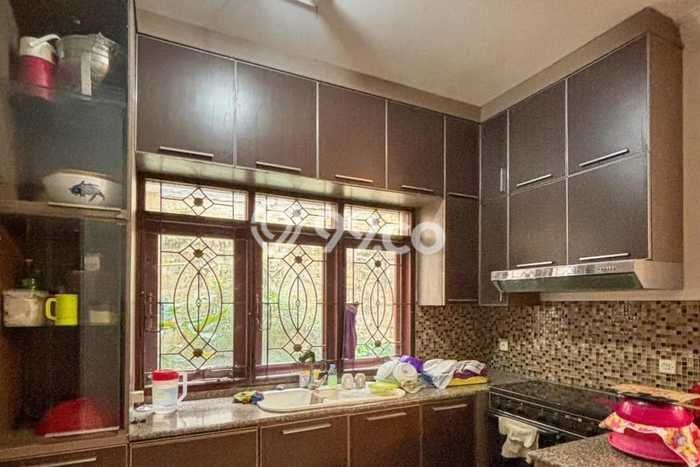 Ready to Use! Premium House LT 332m2 Desain Elegan di Terogong Ready to Use! Premium House LT 332m2 Desain Elegan di Terogong