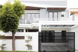 Rumah Luxury Modern Siap Huni di Citraland Surabaya Rumah Luxury Modern Siap Huni di Citraland Surabaya