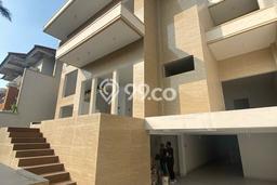 Rumah Elit Modern Siap Huni di Citraland Surabaya Rumah Elit Modern Siap Huni di Citraland Surabaya