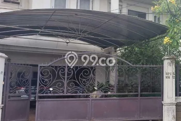 Hunian Luxury di Surabaya Strategis Kondisi Baik Hunian Luxury di Surabaya Strategis Kondisi Baik