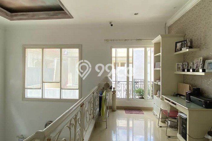 Jual Rumah Luas Megah Dengan View Eksklusif di Wisata Bukit Mas, Surabaya Jual Rumah Luas Megah Dengan View Eksklusif di Wisata Bukit Mas, Surabaya