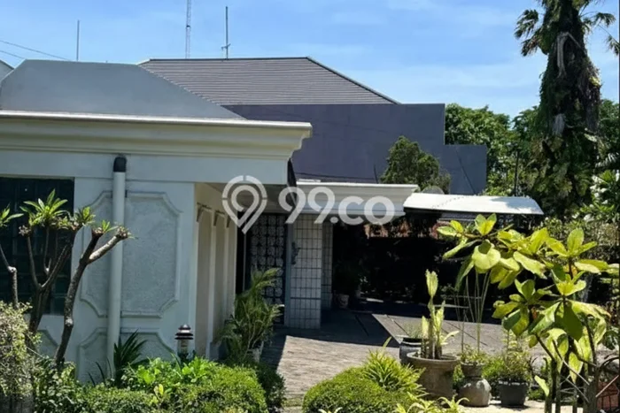 Rumah Elit LB 700m2 Siap Huni Desain Elegan di Surabaya Kota, Surabaya Rumah Elit LB 700m2 Siap Huni Desain Elegan di Surabaya Kota, Surabaya