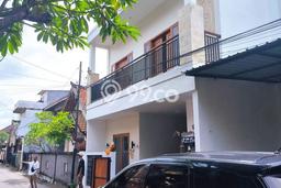 Rumah Sewa Denpasar LT 100m2 LB 140m2 Area Renon Rumah Sewa Denpasar LT 100m2 LB 140m2 Area Renon