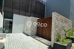 BISNIS POTENSIAL! Vila Kawasan , Luas 196m2m², Prospek Bagus BISNIS POTENSIAL! Vila Kawasan , Luas 196m2m², Prospek Bagus