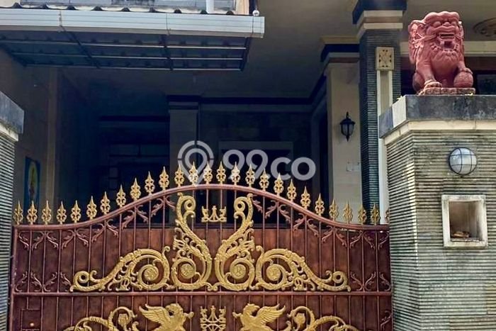 Rumah Modern Cantik 5 Kamar Siap Huni di Denpasar Utara Rumah Modern Cantik 5 Kamar Siap Huni di Denpasar Utara