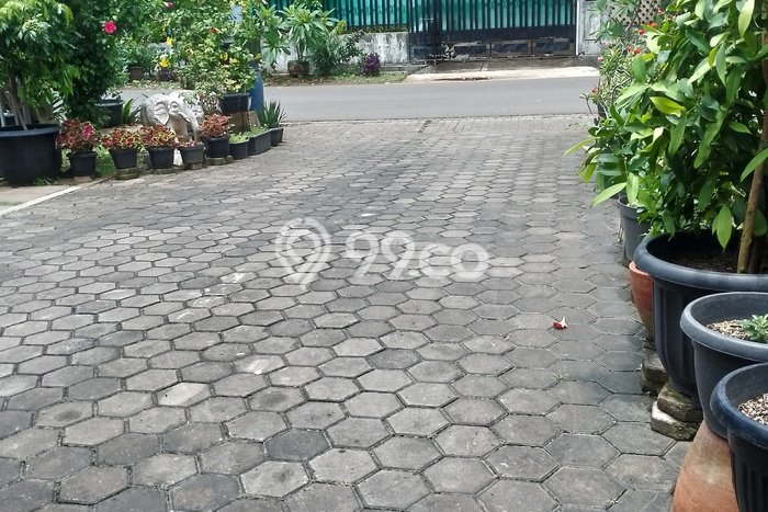 Hunian Mewah LB 600m2 Siap Pakai Desain Elegan di Cipinang, Jakarta Timur Hunian Mewah LB 600m2 Siap Pakai Desain Elegan di Cipinang, Jakarta Timur