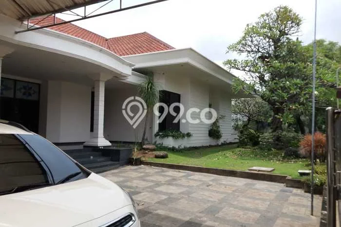 Siap Huni Rumah Mewah 5 Kamar di Gubeng Dekat ke Mana Pun Siap Huni Rumah Mewah 5 Kamar di Gubeng Dekat ke Mana Pun