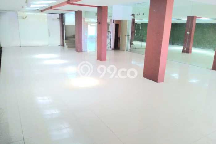 Unit Komersial Dijual di Jakarta Timur LT 250m2 & LB 280m2 Unit Komersial Dijual di Jakarta Timur LT 250m2 & LB 280m2