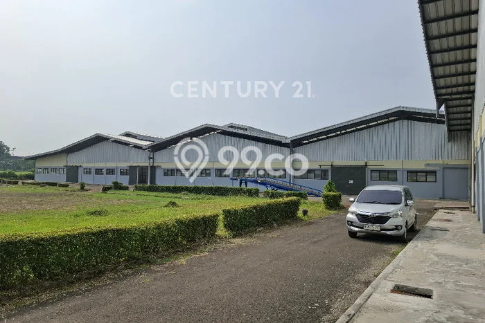 Unit Pabrik Paling Strategis di Karawang Timur Karawang dengan LB 12900m2 Unit Pabrik Paling Strategis di Karawang Timur Karawang dengan LB 12900m2
