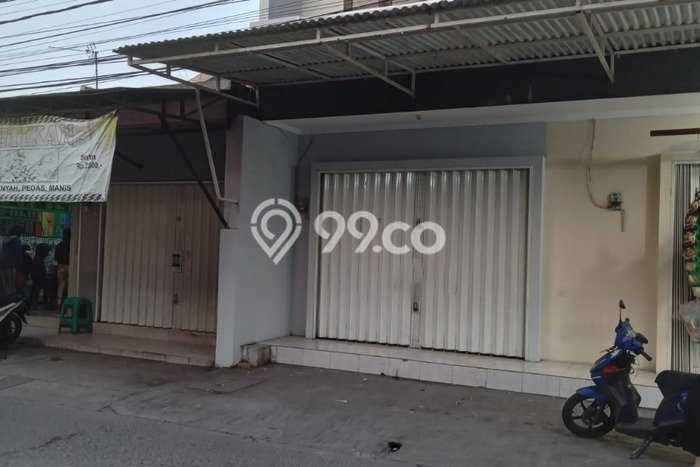Ruko Disewa di Bekasi dengan LB 100m2 Area Komersial Ramai Ruko Disewa di Bekasi dengan LB 100m2 Area Komersial Ramai