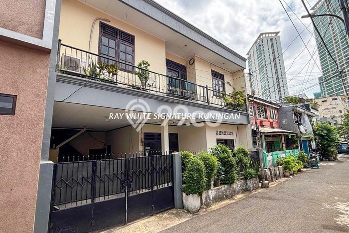Hunian Elit LB 300m2 Siap Huni Desain Elegan di Setiabudi, Jakarta Selatan Hunian Elit LB 300m2 Siap Huni Desain Elegan di Setiabudi, Jakarta Selatan