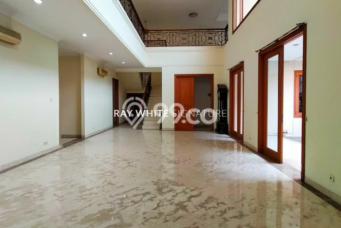 Hunian Mewah Dijual LT 560m2 di Kebayoran Baru, Jakarta Selatan Hunian Mewah Dijual LT 560m2 di Kebayoran Baru, Jakarta Selatan