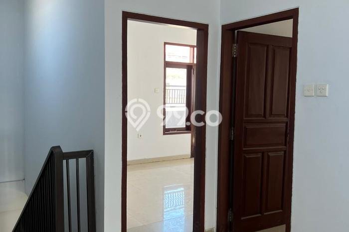 Ruko Usaha Dijual di Denpasar Barat Denpasar LT 195m2 & LB 420m2 Ruko Usaha Dijual di Denpasar Barat Denpasar LT 195m2 & LB 420m2