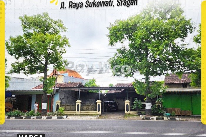 Rumah Lokasi Strategis di Sragen, Sragen, LT 300m2m² LB 200m2m² Rumah Lokasi Strategis di Sragen, Sragen, LT 300m2m² LB 200m2m²
