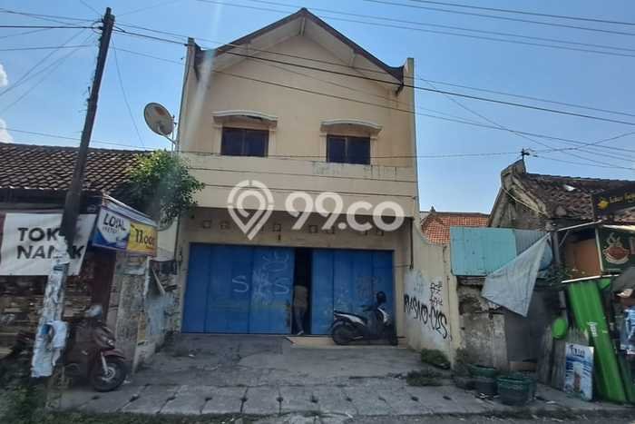 Untuk Dijual Ruko di Pasar Kliwon Solo LT 98m2 / LB 185m2 Untuk Dijual Ruko di Pasar Kliwon Solo LT 98m2 / LB 185m2