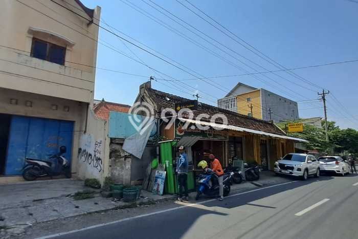 Untuk Dijual Ruko di Pasar Kliwon Solo LT 98m2 / LB 185m2 Untuk Dijual Ruko di Pasar Kliwon Solo LT 98m2 / LB 185m2