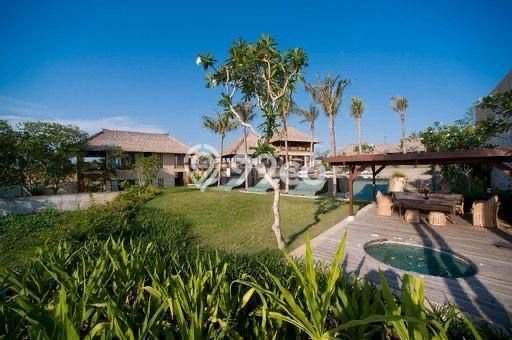 Rumah Luxury di Badung Strategis Kondisi Terawat Rumah Luxury di Badung Strategis Kondisi Terawat