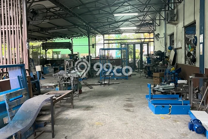 Gudang Dijual Lokasi Stratagis di BSD Tangerang Selatan Cocok untuk Investasi Gudang Dijual Lokasi Stratagis di BSD Tangerang Selatan Cocok untuk Investasi