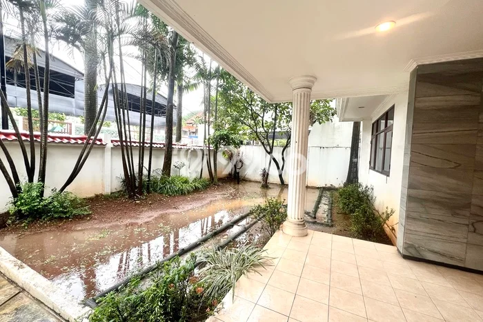 For Sale! Premium House LT 557m2 Desain Elegan di Antasari For Sale! Premium House LT 557m2 Desain Elegan di Antasari
