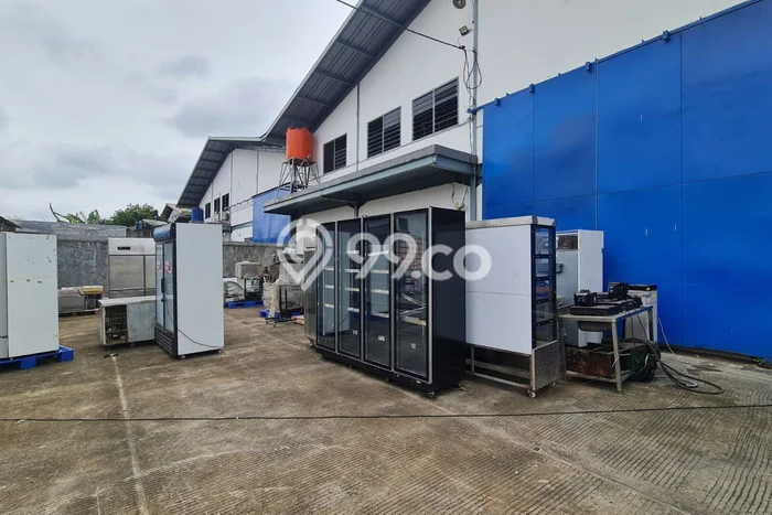 Unit Gudang Disewakan di Kapuk di Area Ramai & Strategis Unit Gudang Disewakan di Kapuk di Area Ramai & Strategis
