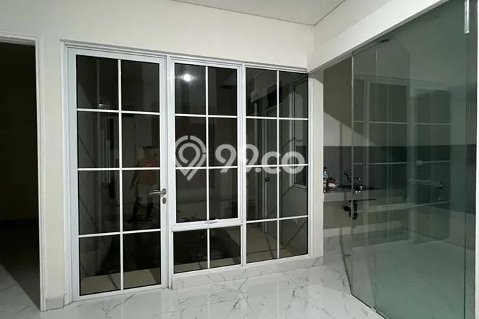 Disewakan! Rumah 4 Kamar Tidur &
3 Kamar Mandi di Pasar Kemis, Tangerang Disewakan! Rumah 4 Kamar Tidur &
3 Kamar Mandi di Pasar Kemis, Tangerang