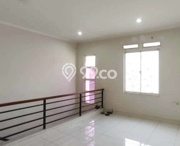 Rumah sewa siap huni 3 Kamar Tidur di Gading Serpong, Tangerang Rumah sewa siap huni 3 Kamar Tidur di Gading Serpong, Tangerang