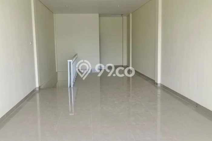 Disewakan Ruko komersial di Taman Surya luas bangunan 60m2 Disewakan Ruko komersial di Taman Surya luas bangunan 60m2