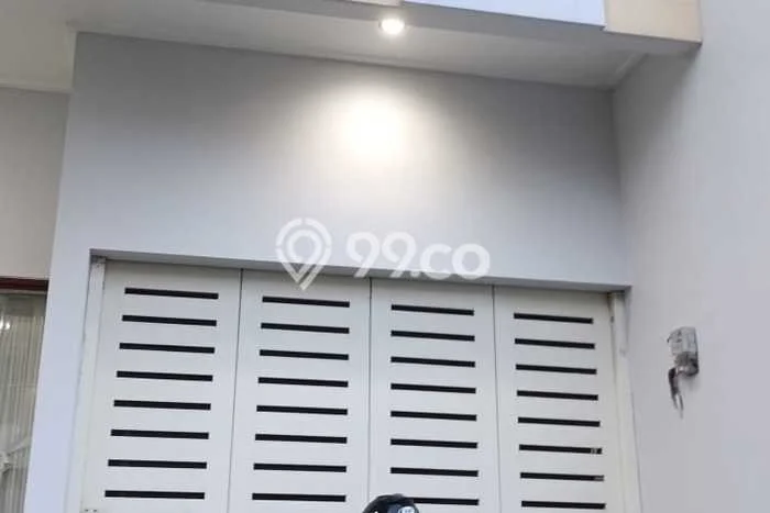 Rumah Luxury Modern Tanpa Renovasi di Intercon Jakarta Barat Rumah Luxury Modern Tanpa Renovasi di Intercon Jakarta Barat