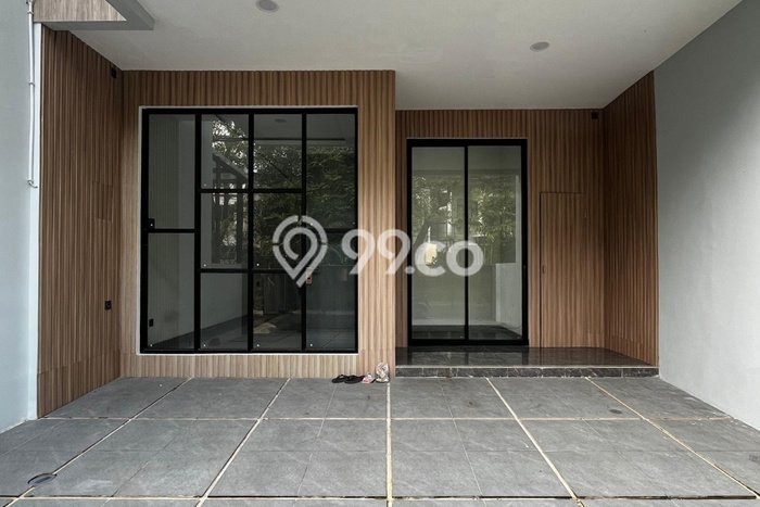 Ready to Use! Luxury House LT 120m2 Desain Elegan di Pondok Indah Ready to Use! Luxury House LT 120m2 Desain Elegan di Pondok Indah