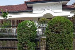 Lokasi strategis! Rumah siap huni disewakan di Sukasari LB 275m2 Lokasi strategis! Rumah siap huni disewakan di Sukasari LB 275m2