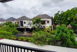 Jual Rumah Luas Megah Dengan View Eksklusif di harapan indah, Bekasi Jual Rumah Luas Megah Dengan View Eksklusif di harapan indah, Bekasi