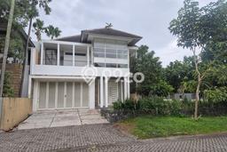 Dijual Rumah Luas Megah Dengan View Cantik di Citraland, Surabaya Dijual Rumah Luas Megah Dengan View Cantik di Citraland, Surabaya