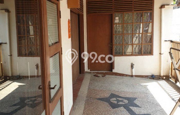 Rumah Elit LB 150m2 Siap Huni Desain Elegan di Cibeunying, Bandung Rumah Elit LB 150m2 Siap Huni Desain Elegan di Cibeunying, Bandung