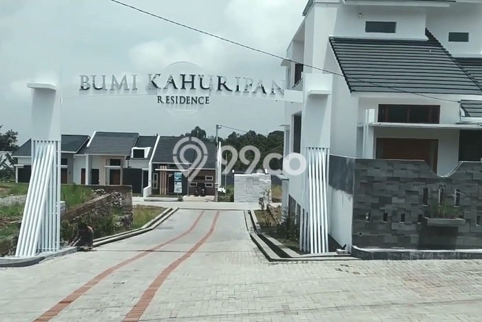 Hunian Nyaman bagi Keluarga di Cisarua - LT 72m² Hunian Nyaman bagi Keluarga di Cisarua - LT 72m²