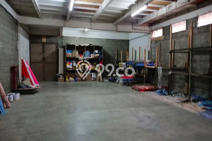 Lokasi Strategis! Dijual Gudang Bisnis di Ciparay, Bandung Kondisi Bagus Lokasi Strategis! Dijual Gudang Bisnis di Ciparay, Bandung Kondisi Bagus