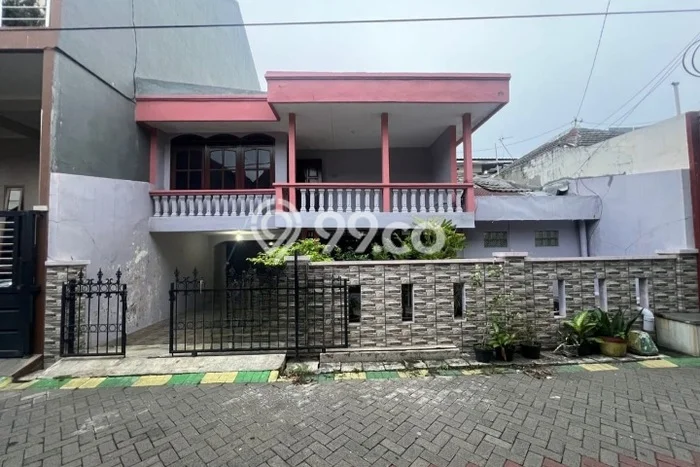 Rumah Modern LB/LT 200m2/140m2 Dijual Area Unimas Garden Waru , Sidoarjo Rumah Modern LB/LT 200m2/140m2 Dijual Area Unimas Garden Waru , Sidoarjo