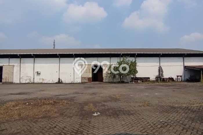 Gudang Bagus Dijual LB 1500m2 Lokasi Strategis Surabaya Area Cocok untuk Bisnis Gudang Bagus Dijual LB 1500m2 Lokasi Strategis Surabaya Area Cocok untuk Bisnis