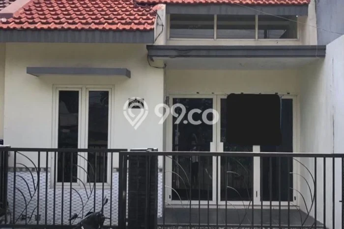 Hunian Nyaman Asri 2 KT Siap Huni di Kebraon Surabaya Hunian Nyaman Asri 2 KT Siap Huni di Kebraon Surabaya