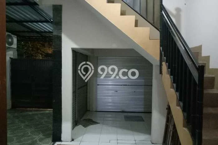 Unit Kost Dijual di Rungkut dengan 12 Kamar Tidur & Luas Bangunan 113m2 Unit Kost Dijual di Rungkut dengan 12 Kamar Tidur & Luas Bangunan 113m2